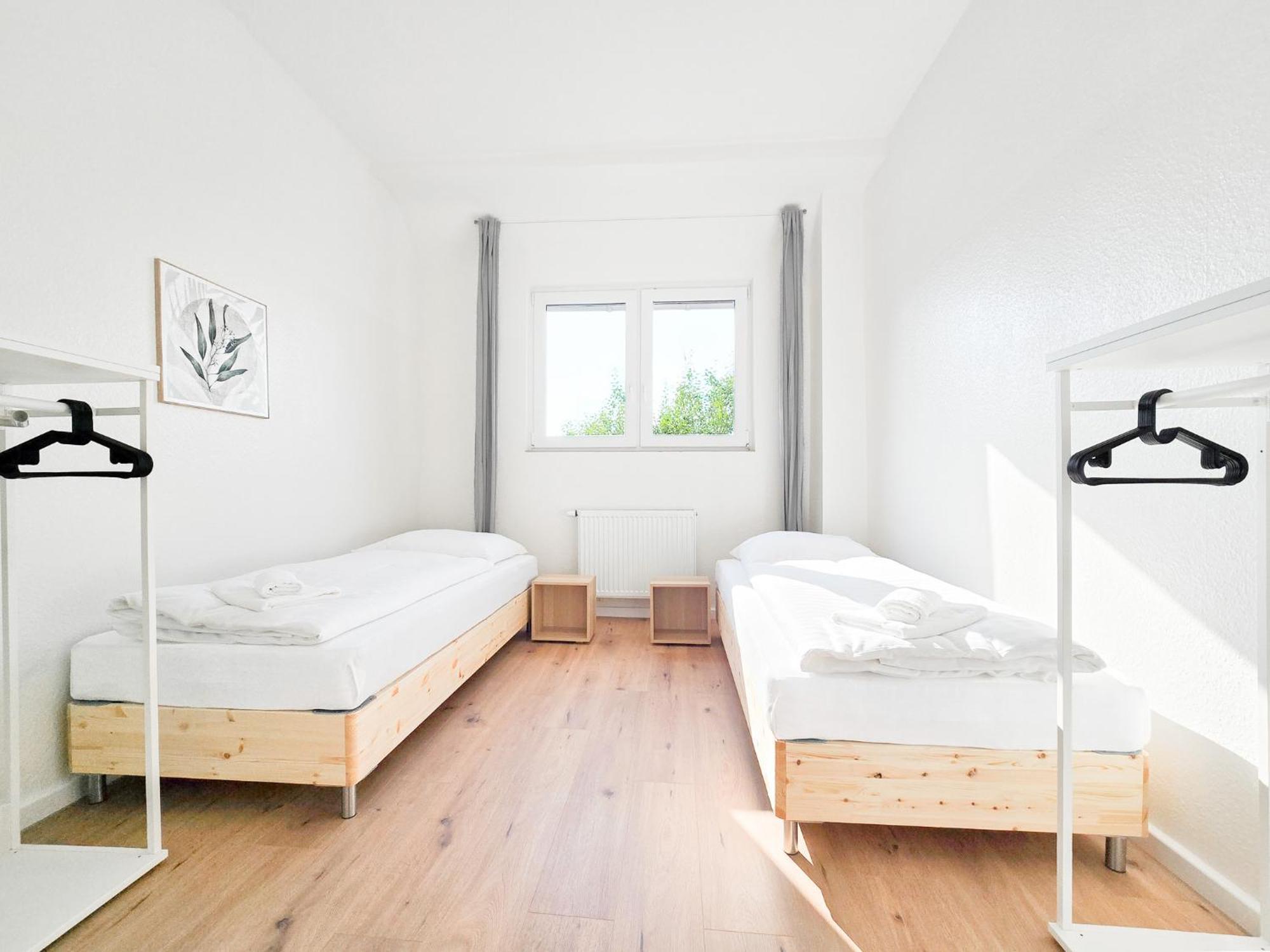 Raj Living - 6 - 15 Min Zur Messe Dus *