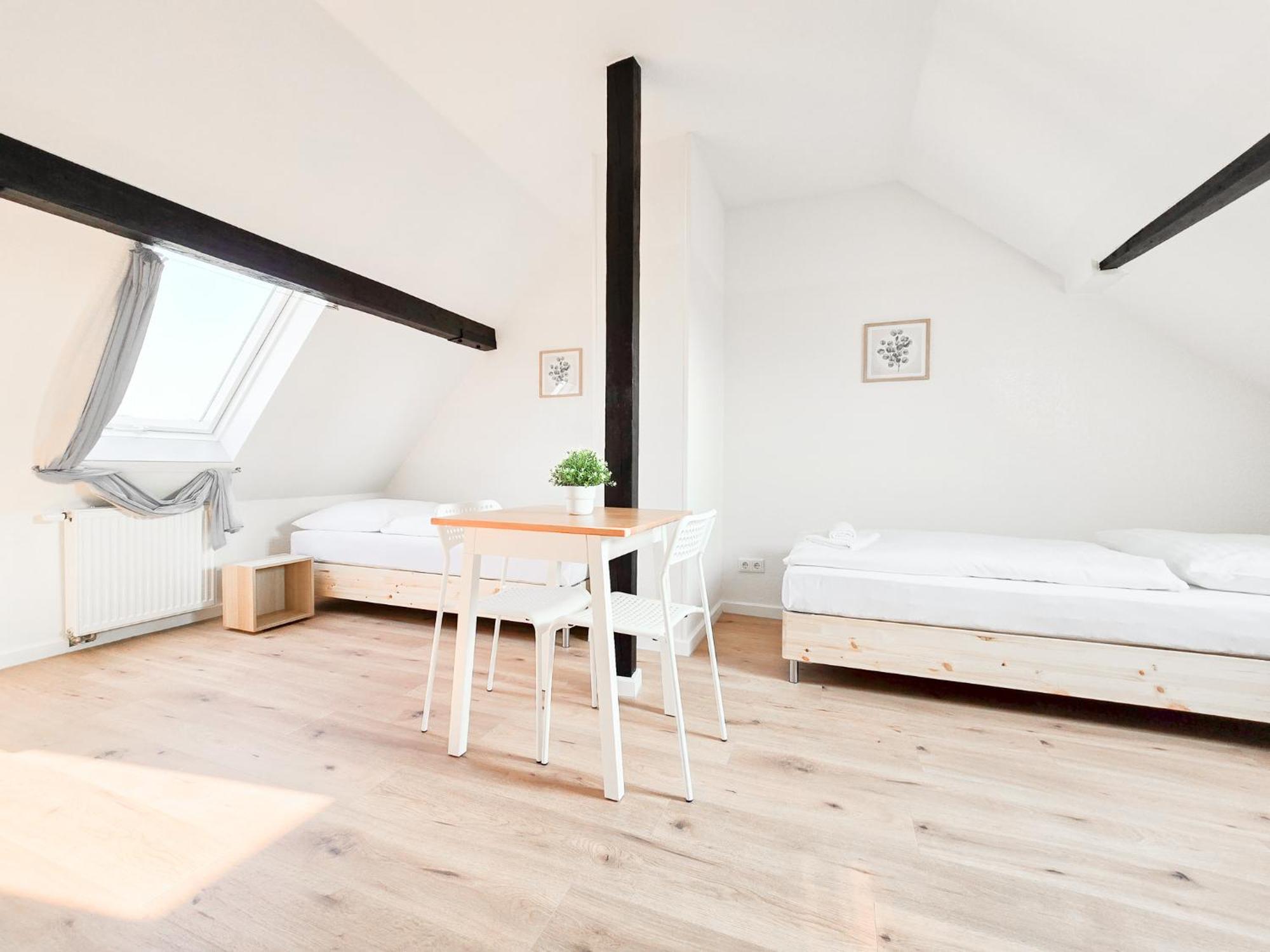 Raj Living - 6 - 15 Min Zur Messe Dus Apartment *